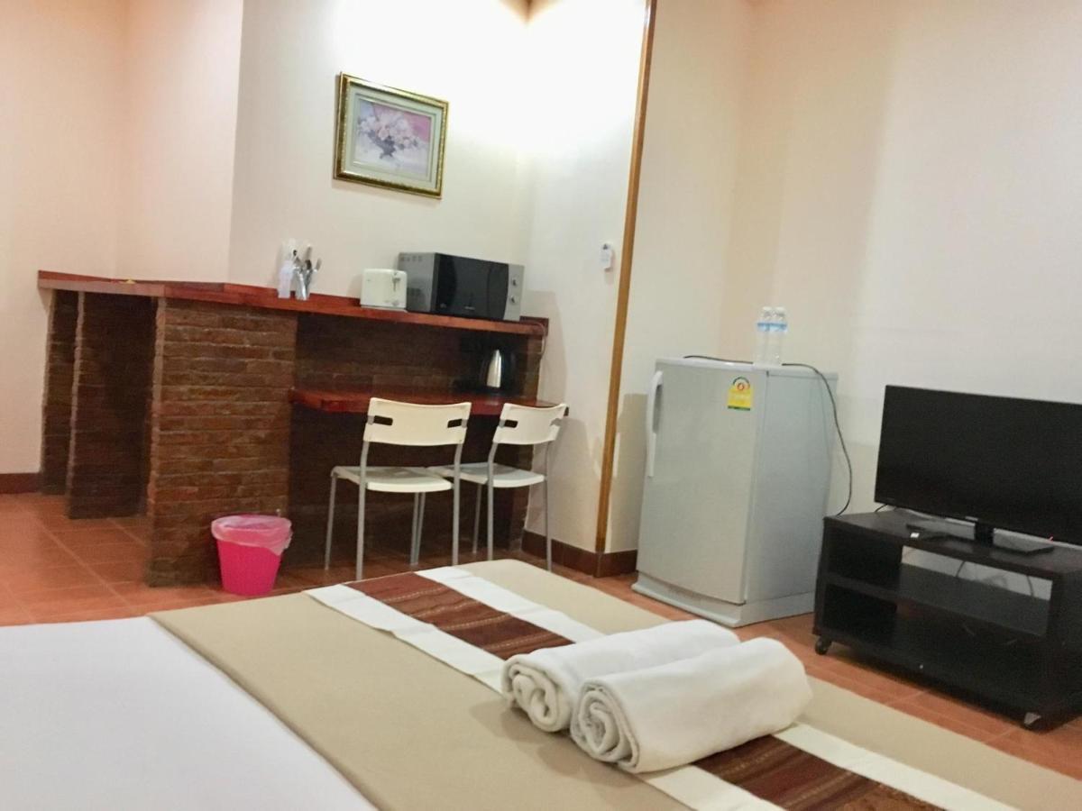 Anchana House Джомтиен Бийч Екстериор снимка
