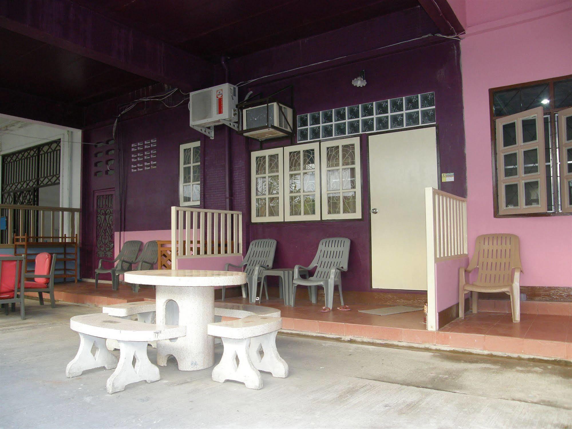Anchana House Джомтиен Бийч Екстериор снимка