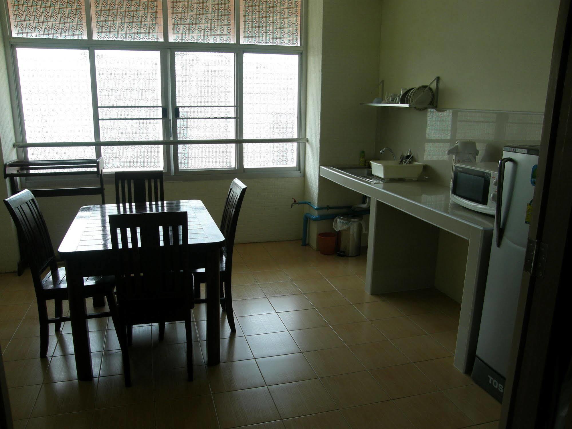 Anchana House Джомтиен Бийч Екстериор снимка
