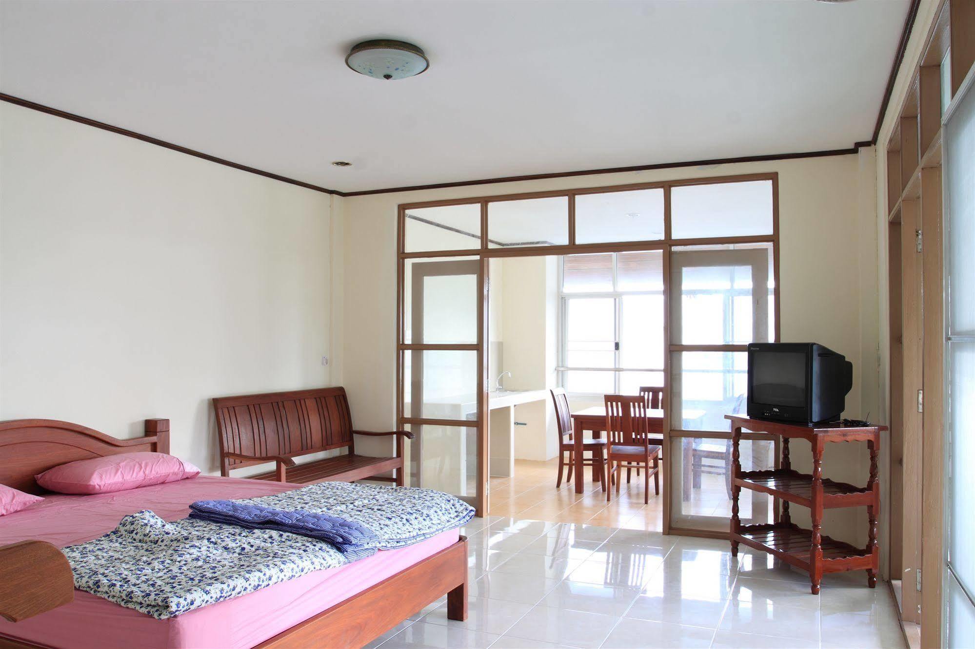 Anchana House Джомтиен Бийч Екстериор снимка